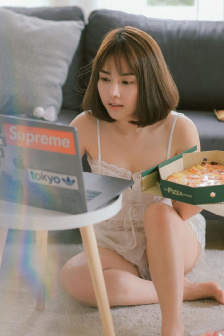 隔壁的女孩电影完整免费看